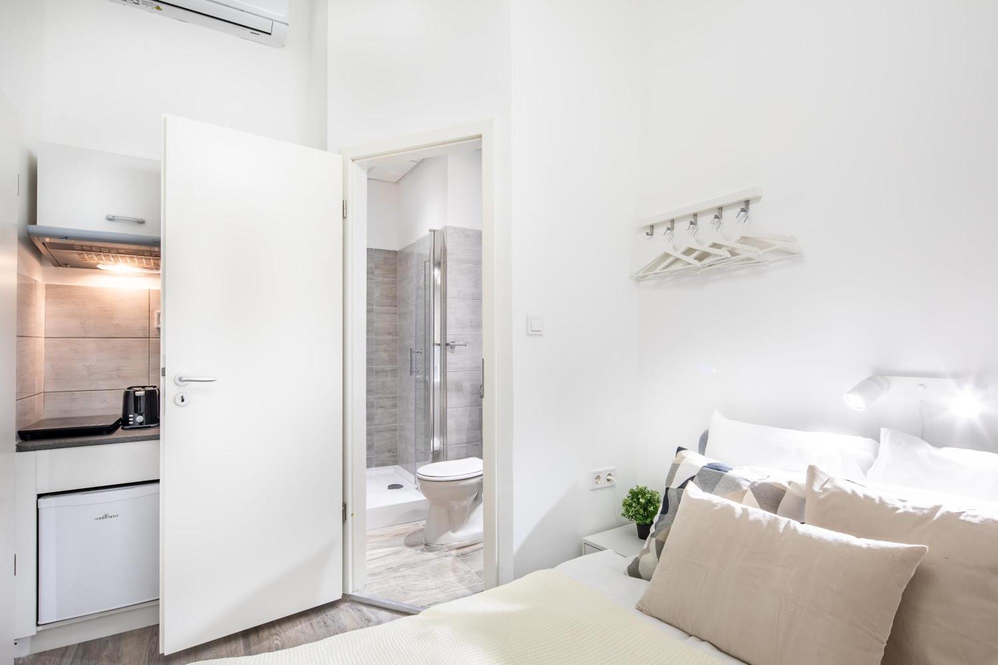 Very Central - Small Studio For Solo Traveller Будапеща Екстериор снимка