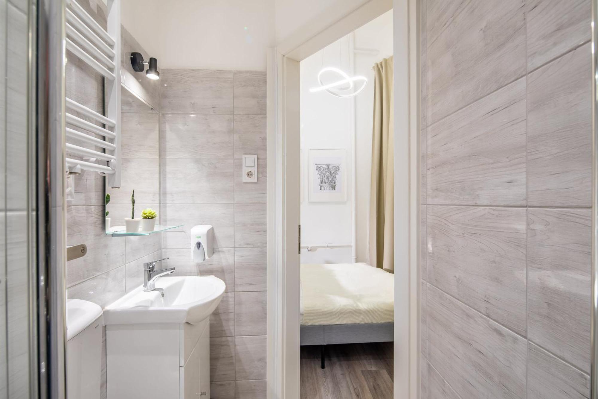 Very Central - Small Studio For Solo Traveller Будапеща Екстериор снимка