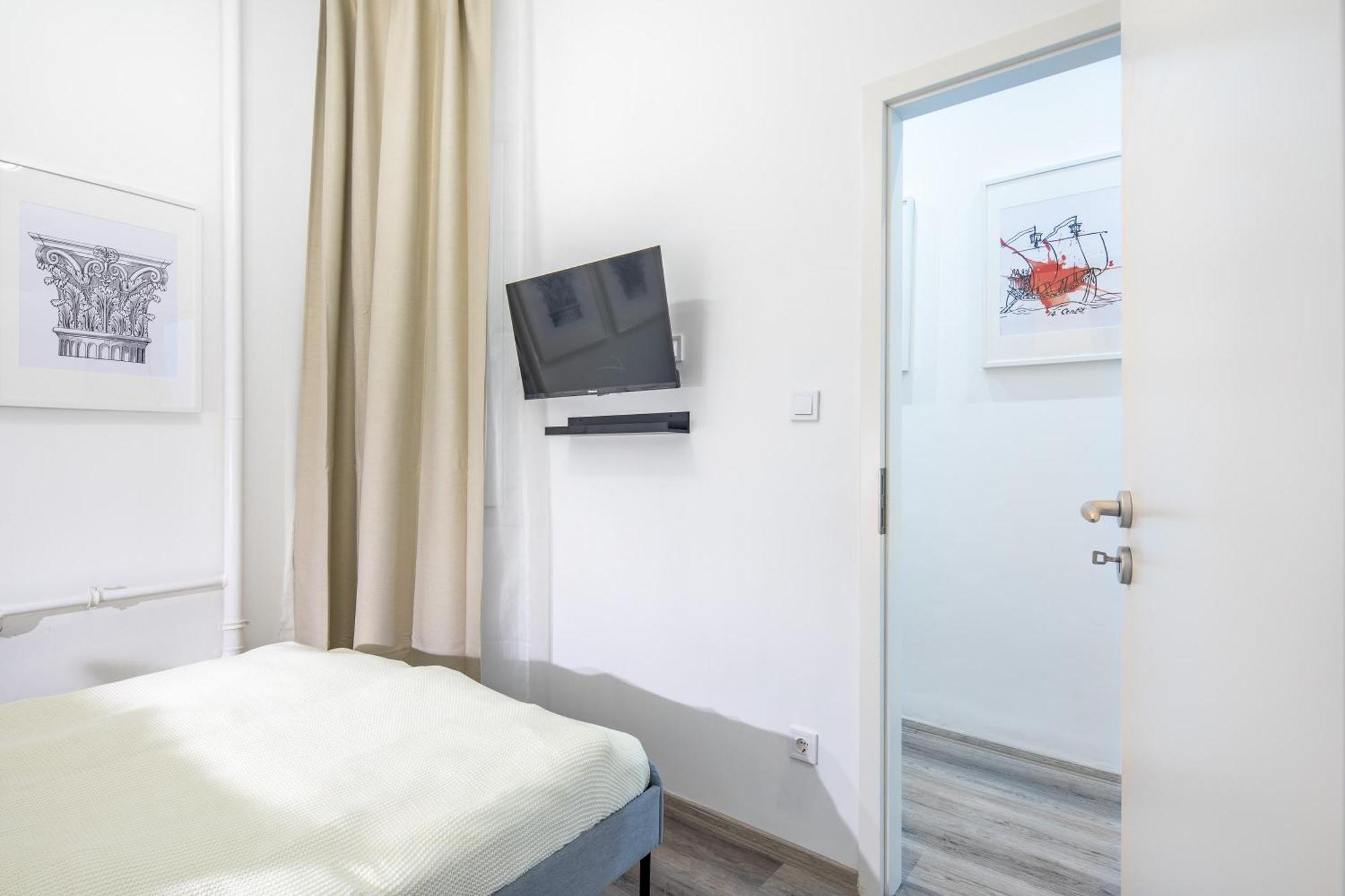 Very Central - Small Studio For Solo Traveller Будапеща Екстериор снимка