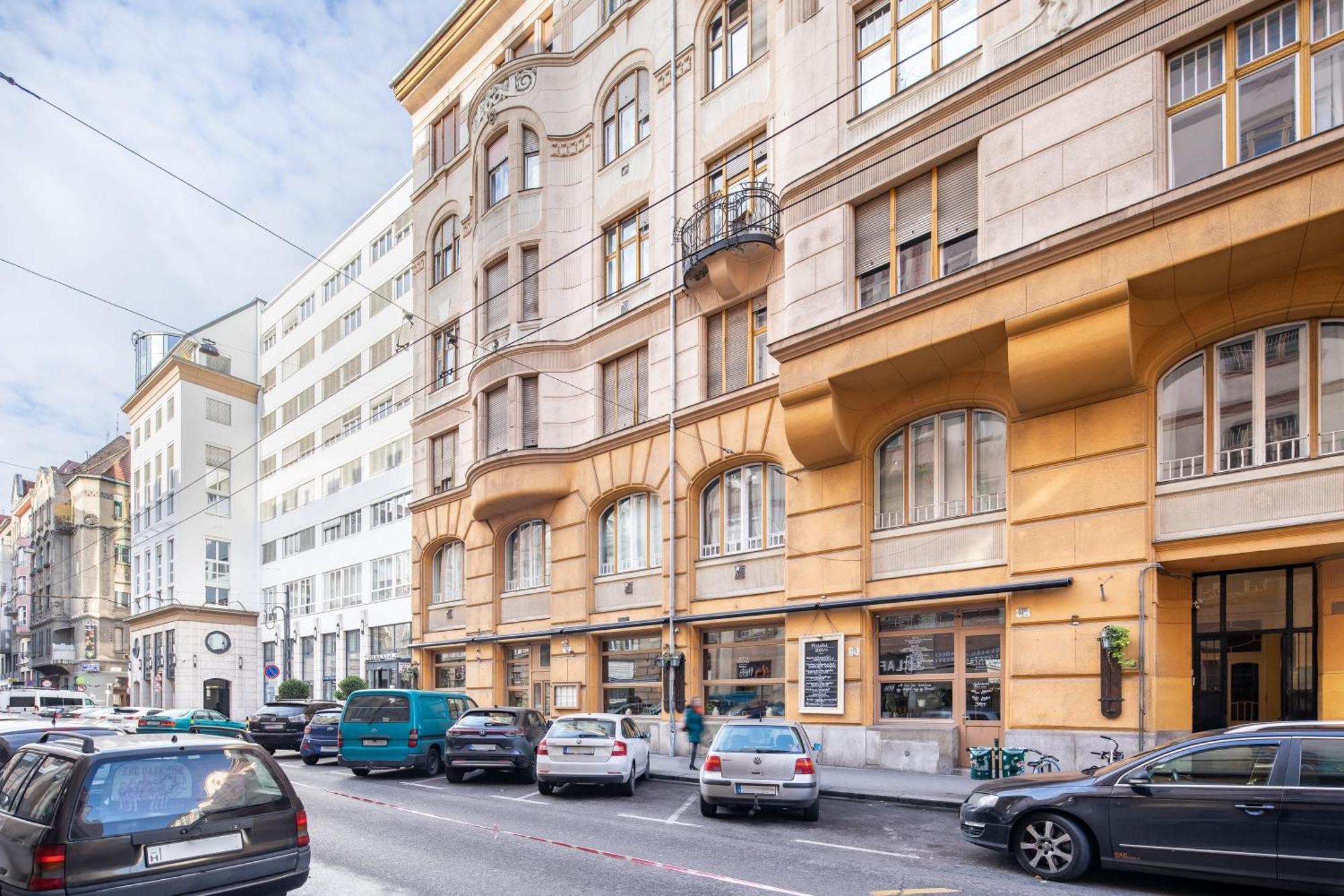 Very Central - Small Studio For Solo Traveller Будапеща Екстериор снимка